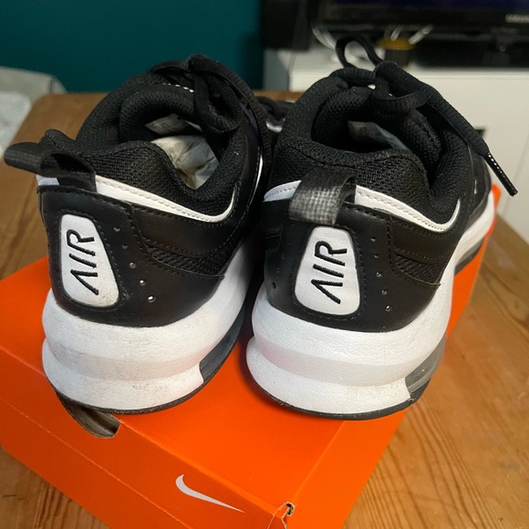 Nike Air Max Ap - Picture 2 of 8